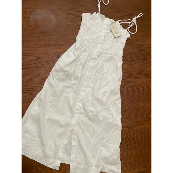 Universal Thread Dresses & Skirts - NWT Universal Thread White Dress- Size S
